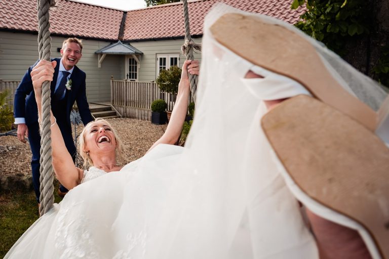 How to Choose a Wedding Photographer